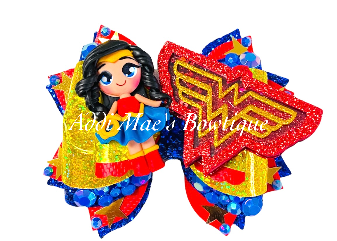 Super Hero Woman Shaker Bow