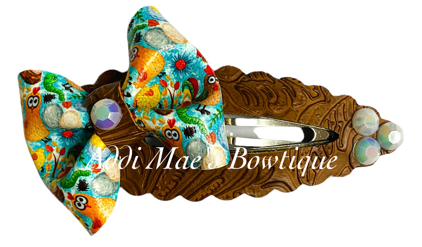 Cute Chickens Embossed Faux Leather XL SnapClip