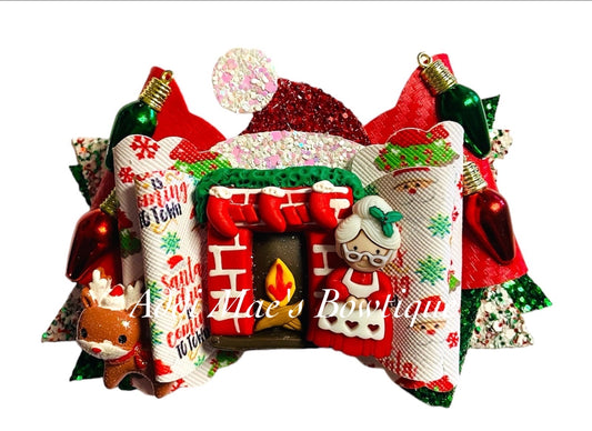 Santa Clause Is Coming To Town Bow