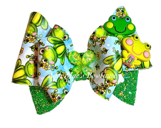Cute Frogs Bow