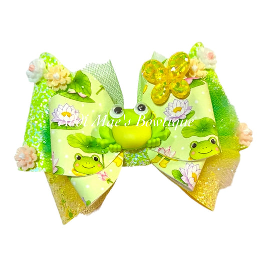 Rainy Day Frogs Bow