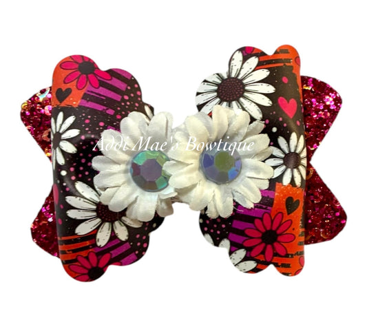 Daisy Hearts  Bow