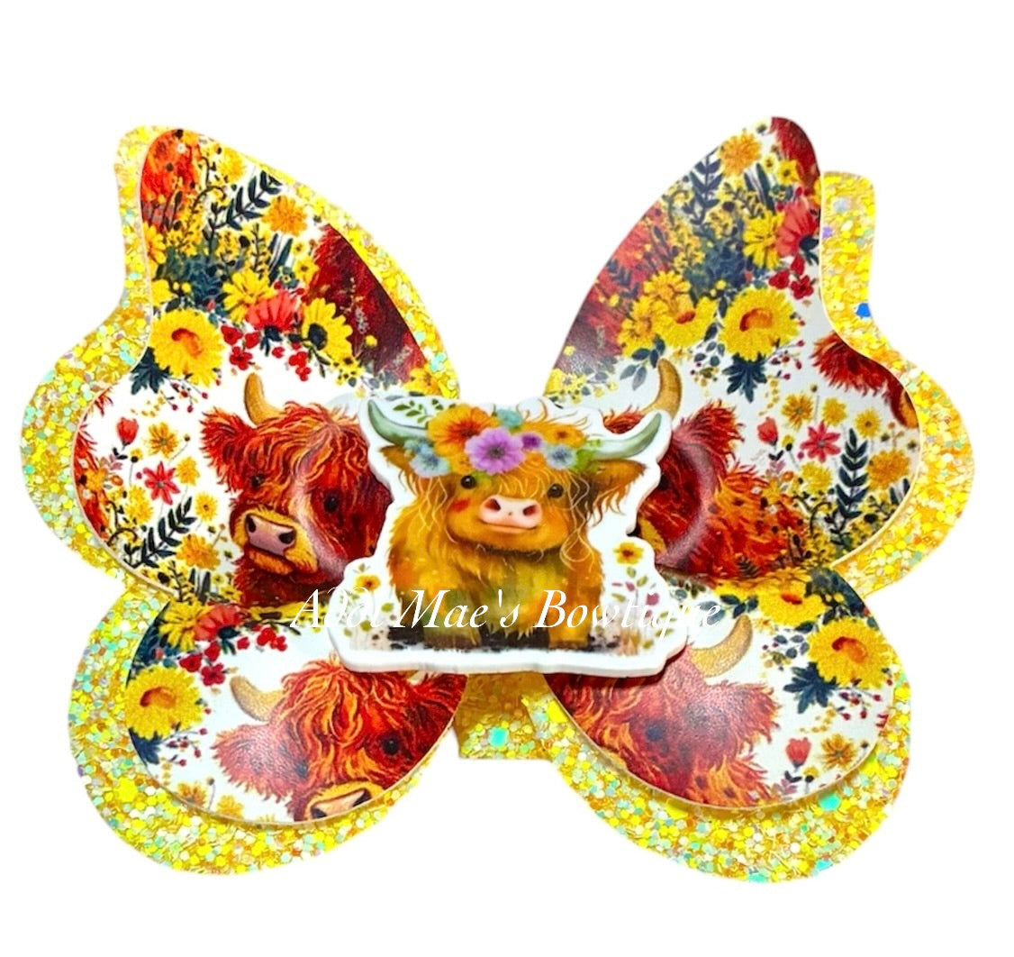 Floral Highland Cow Butterfly Bow