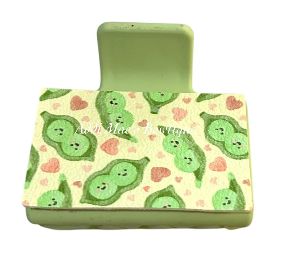 Peas in a Pod  Small Claw Clip