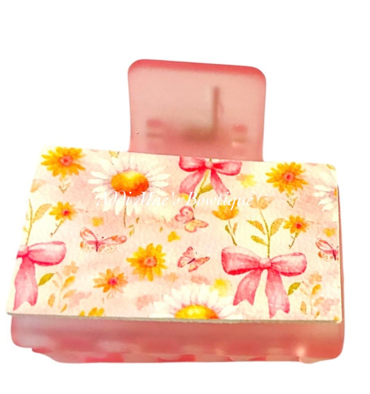 Pink Garden Daisy Small Claw Clip